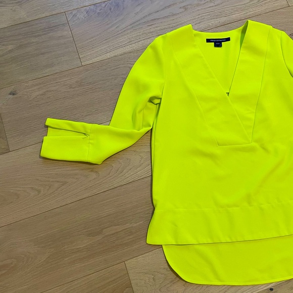 Bright neon oversized deep v-neck tunic - Picture 3 of 4